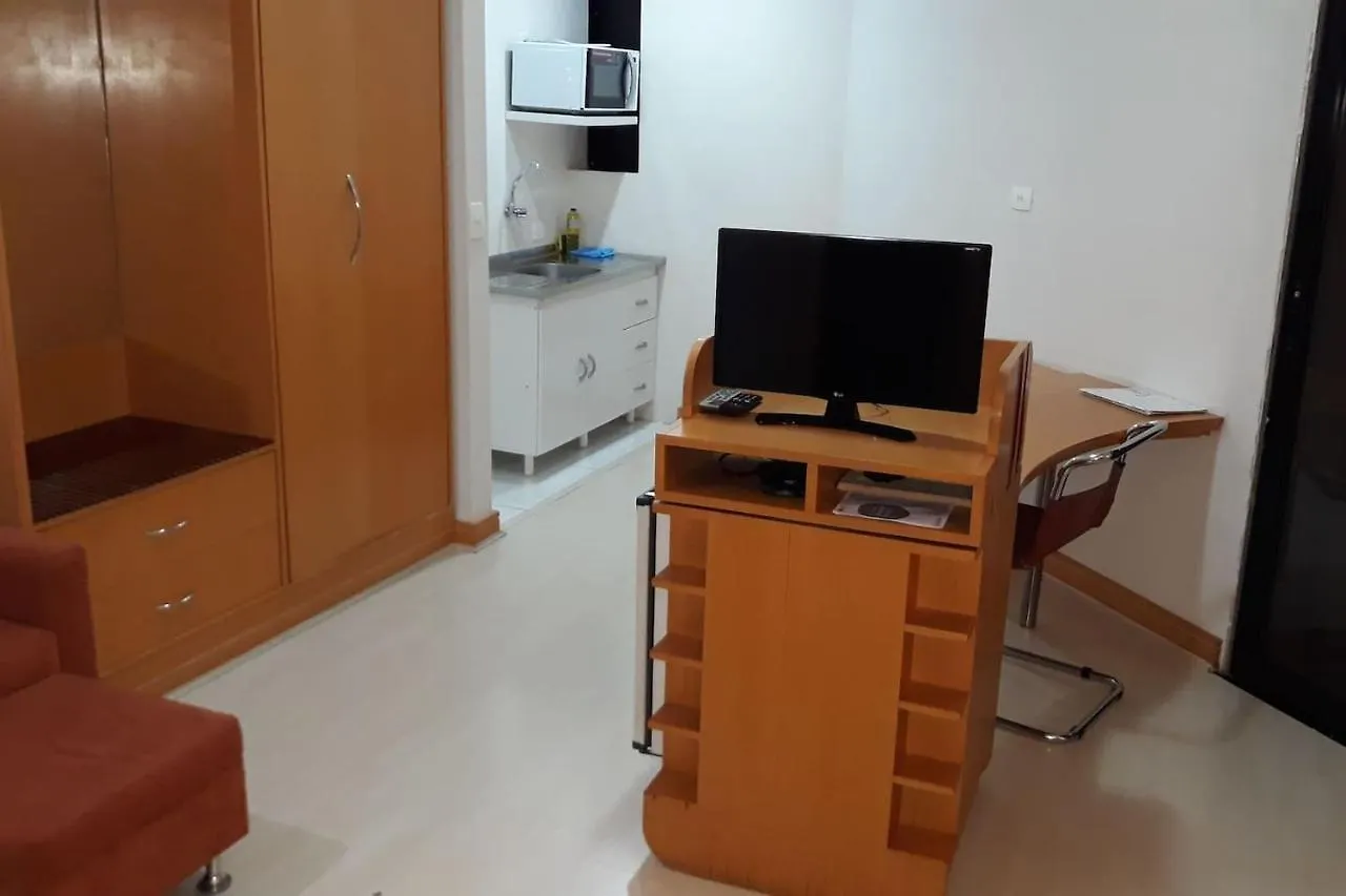 Flat com Sacada - Região Ibirapuera próximo vários Hospitais e UNIFESP São Paulo Apart-hotel